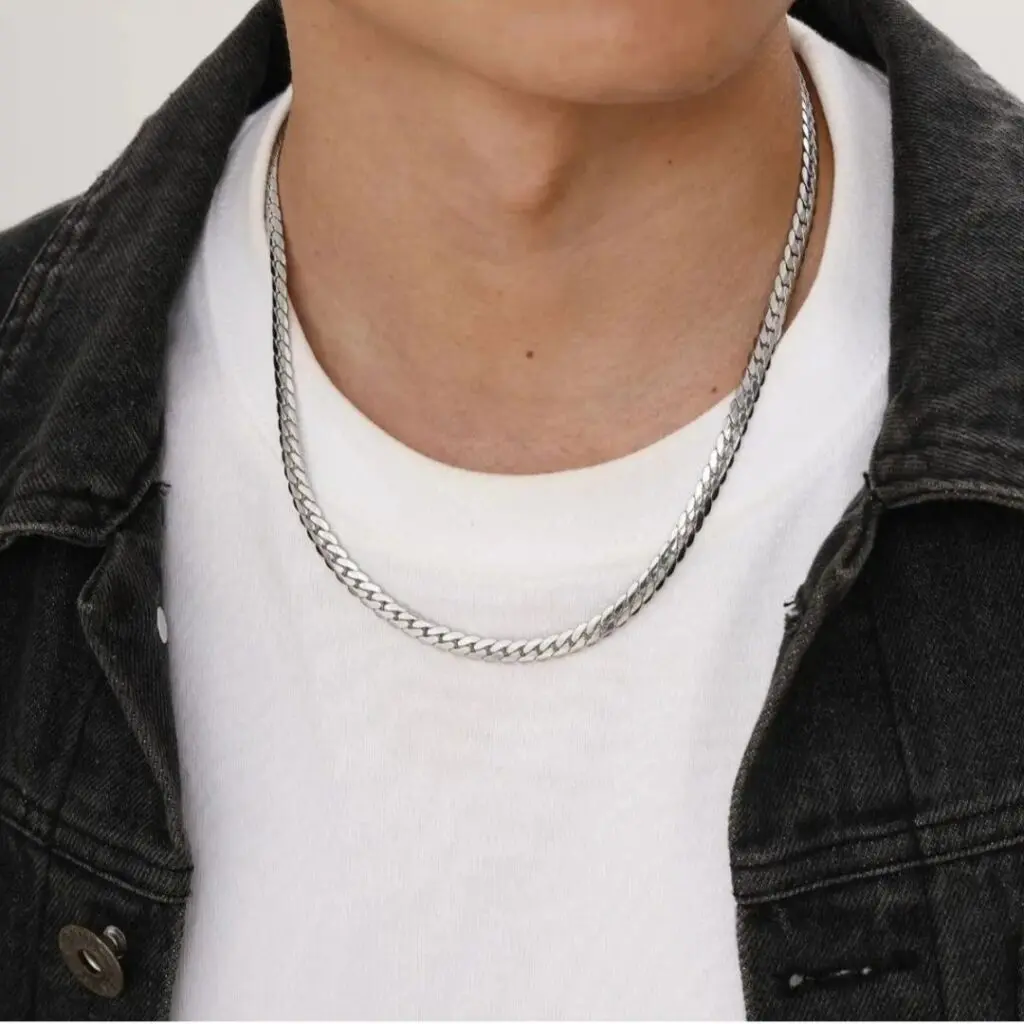 Bold Stylish Golden Metal Chain For Men - DEEP