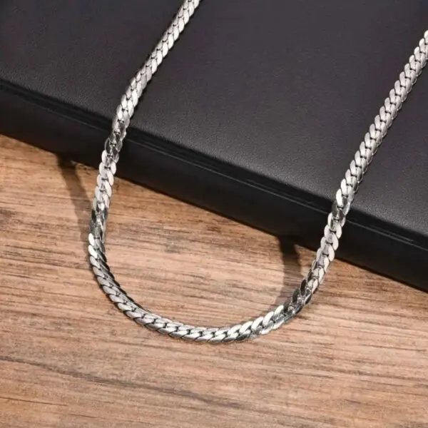 Bold Stylish Golden Metal Chain For Men - DEEP